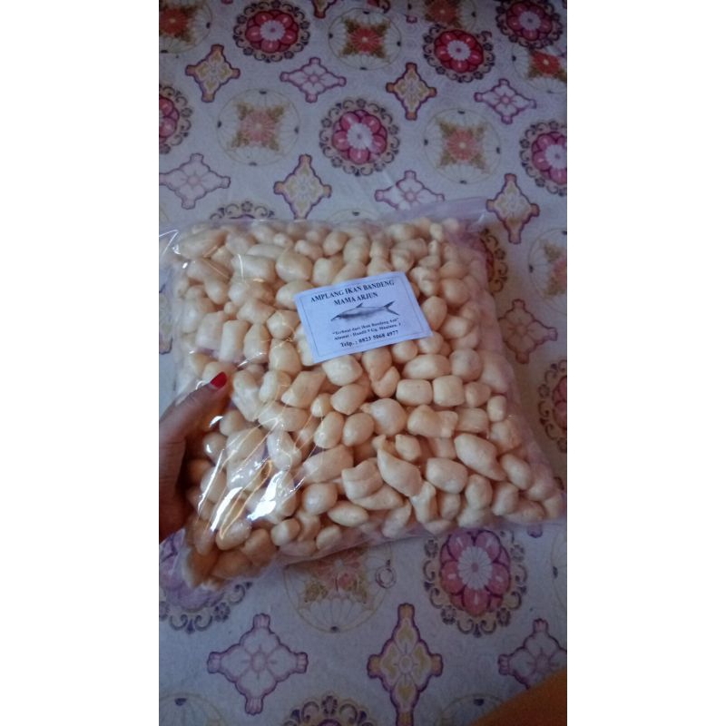 

Amplang ikan bandeng (Berat ±500 g)