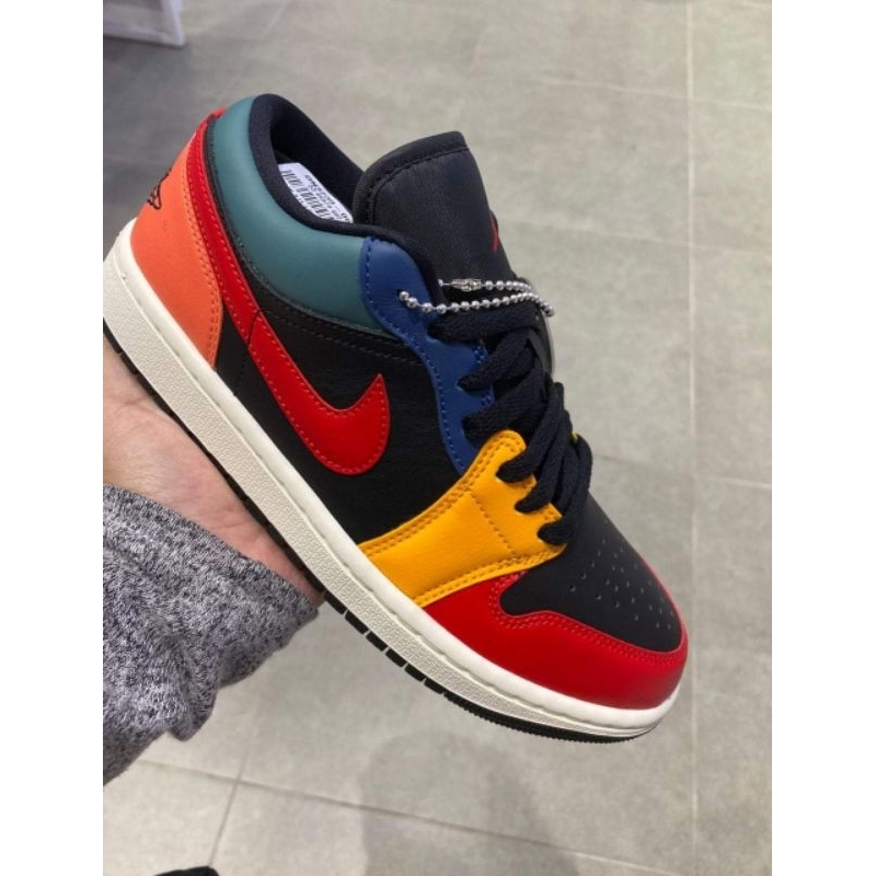 NIKE AIR JORDAN LOW 1
