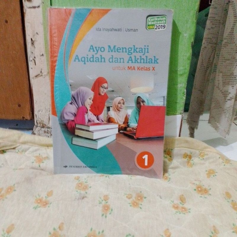 ayo mengkaji aqidah dan akhlak kelas 10 Aliyah