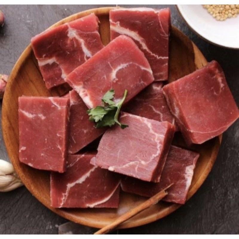 

Daging Rendang Utuh Premium Tanpa Lemak Kemasan 1kg