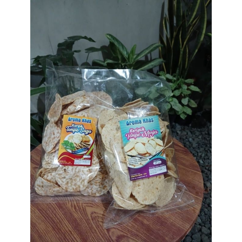 

Keripik sagu tempe ,keripik sagu menjes (paket santuy) 250gram