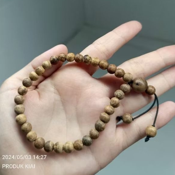 gelang asma alhusaini