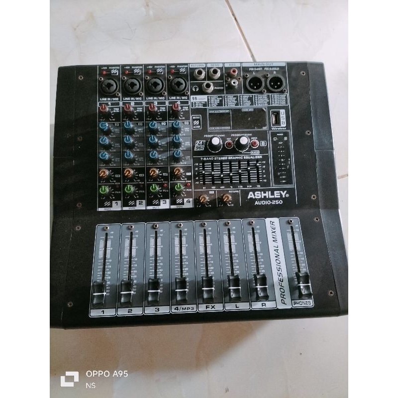 Power Mixer 4 Chanel