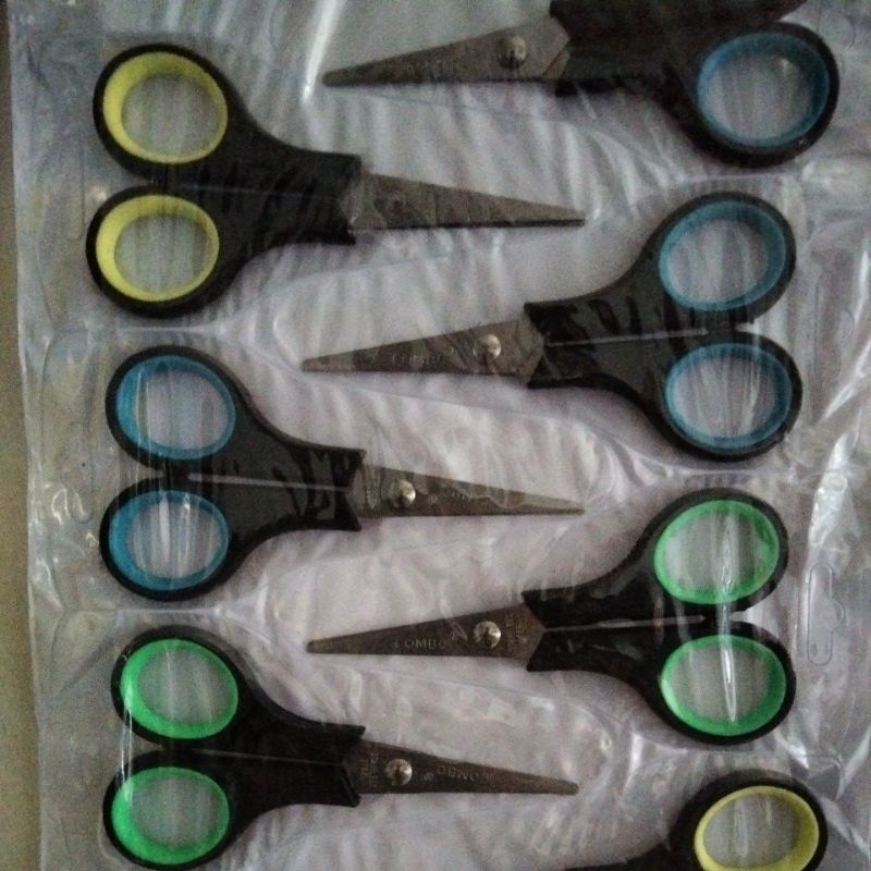 

[1pcs] GUNTING KECIL