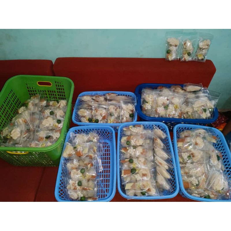 

PAKET HEMAT 5PCS BASO ACI (ORI, TELUR PUYUH, AYAM SUWIR, KEJU MOZA, GAJEH,)