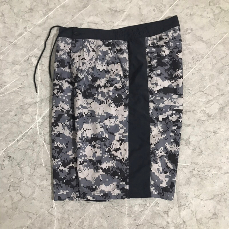 celana outdoor westwood second bekas