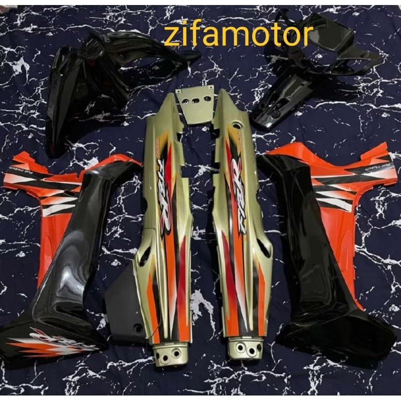 Full set body halus Yamaha fiz R Fiz R fiz r FIZ R fiz R plus striping full set body halus Yamaha fi