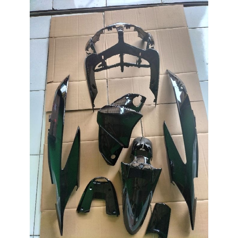 Full Body Halus Vario Karbu 110 / Vario Cewe Hitam