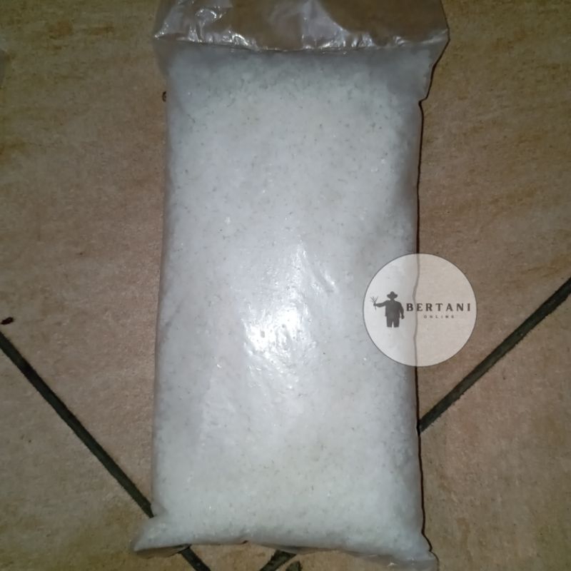 

Garam Krosok Untuk Tanaman 1 Kg