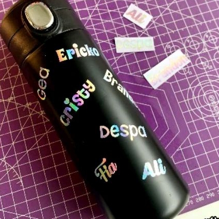 

MILABELSTORE - STIKER HOLOGRAM CUSTOM NAMA / WATERPROOF ANTI AIR