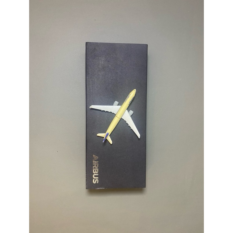 

AIRBUS CARBON ball point pen (Rare item)