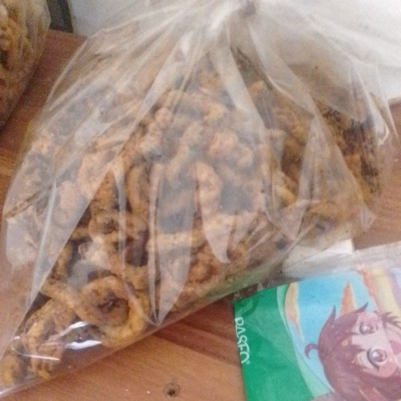 

usus Krispy pedas daun jeruk 1kg
