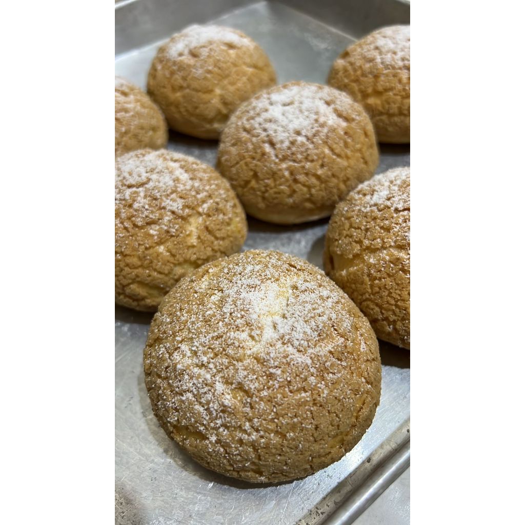 

Kue Soes isi Vanila & Coklat