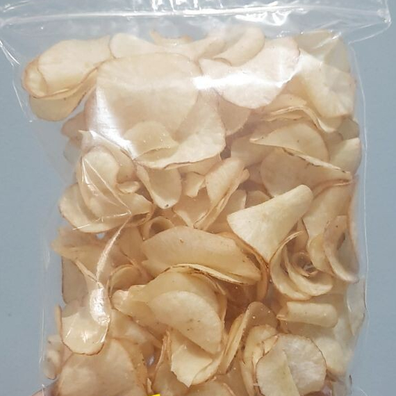 

keripik singkong pedas dan gurih