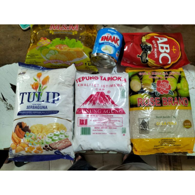 

Paket Sembako Murah B / Paket Sembako Murah / Paket Hampers (Minyak, Kecap, Susu Kaleng, Tepung Terigu, Tepung Tapioka, Gula) Bisa Req Silahkan Chat Admin