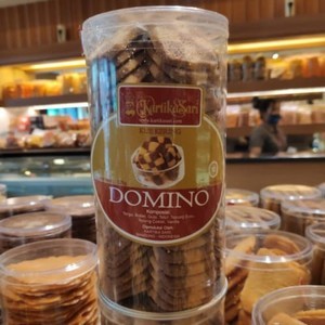 

DOMINO COOKIES KARTIKA SARI BANDUNG OLEH OLEH MAKANAN BANDUNG