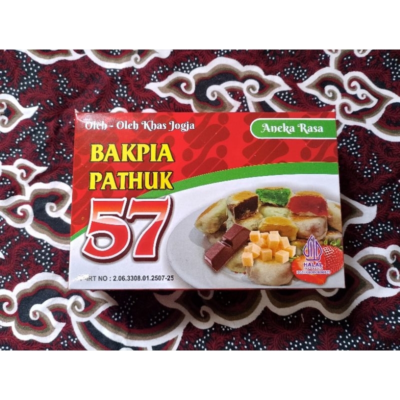 

BAKPIA PATHUK 57 Khas Jogja ANEKA RASA 1 box isi 16