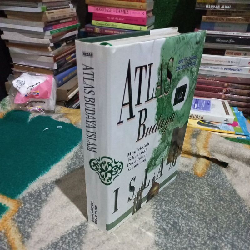 Buku Atlas Budaya Islam Menjelajah Khazanah Peredaban Gemilang Original