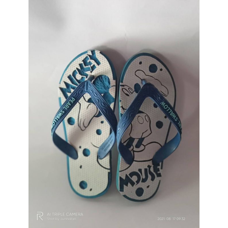 SANDAL SWALLOW UKIR ANIMASI