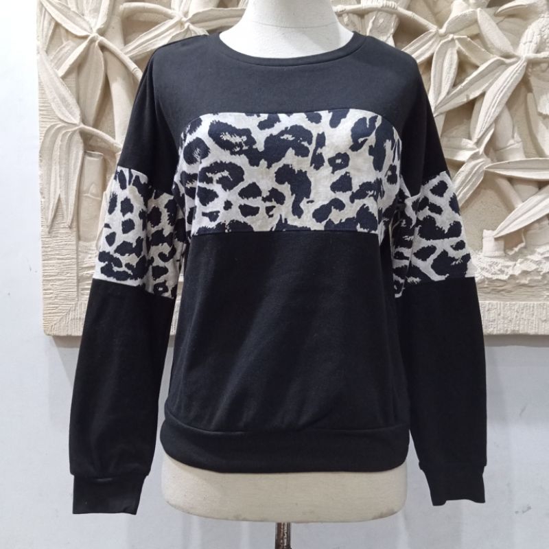 Sweater Wanita / Sweater Motif Leopard / Sweater Branded Baru / Sweater Crop
