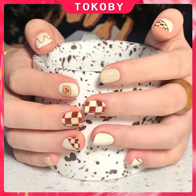 3D Kuku palsu Set motif baru beruang papan catur