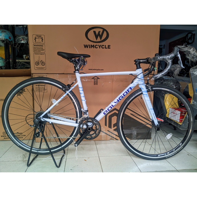 SEPEDA BALAP / ROADBIKE / ROAD BIKE POLYGON STRATTOS S2 TERBARU GARANSI RESMI