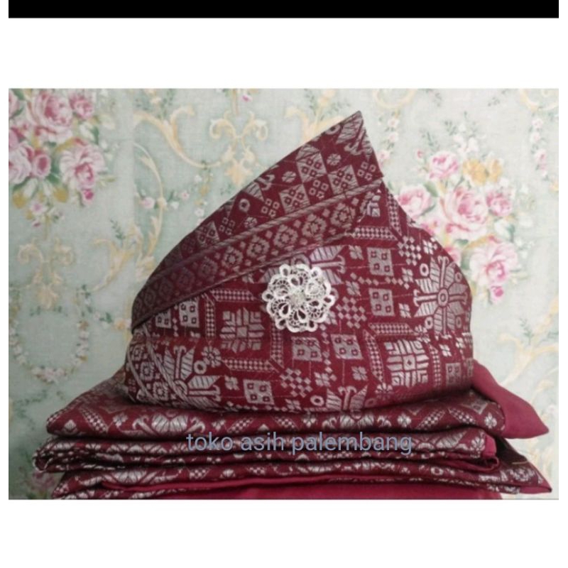 Tanjak/topi dan rumpak/kain melayu jumbo