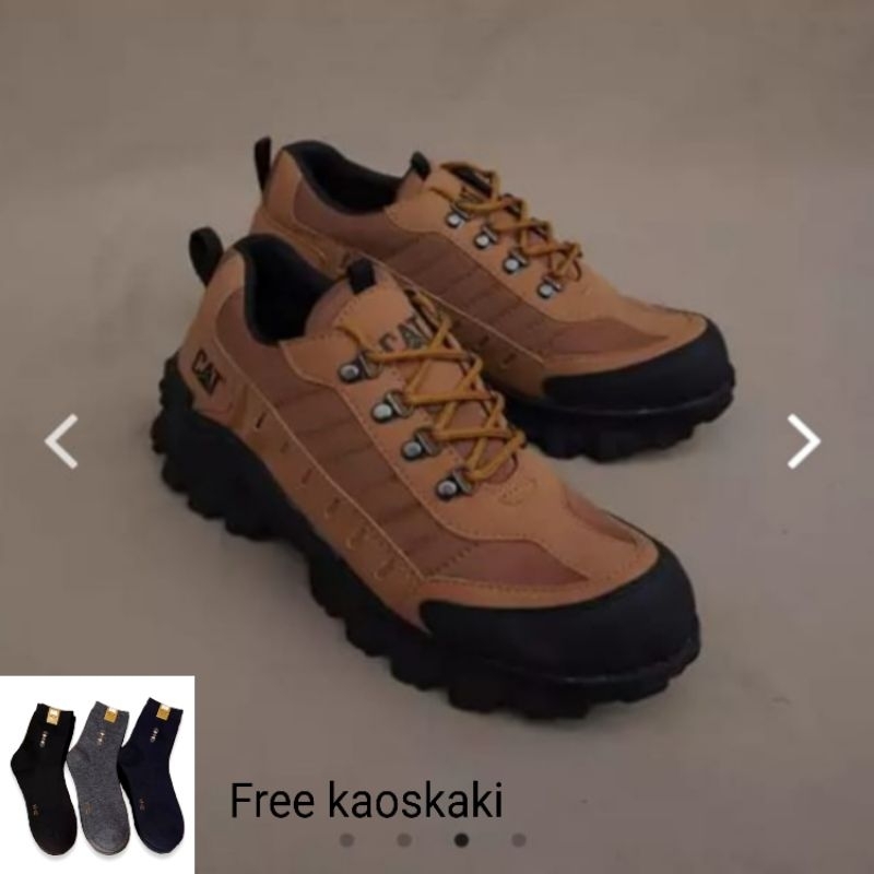 Sepatu pria/ safety / CAT / gunung / ujung besi / free kaoskaki