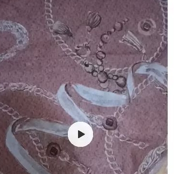 Preloved BUTTONSCARVES chain 1 sisa TAPIS