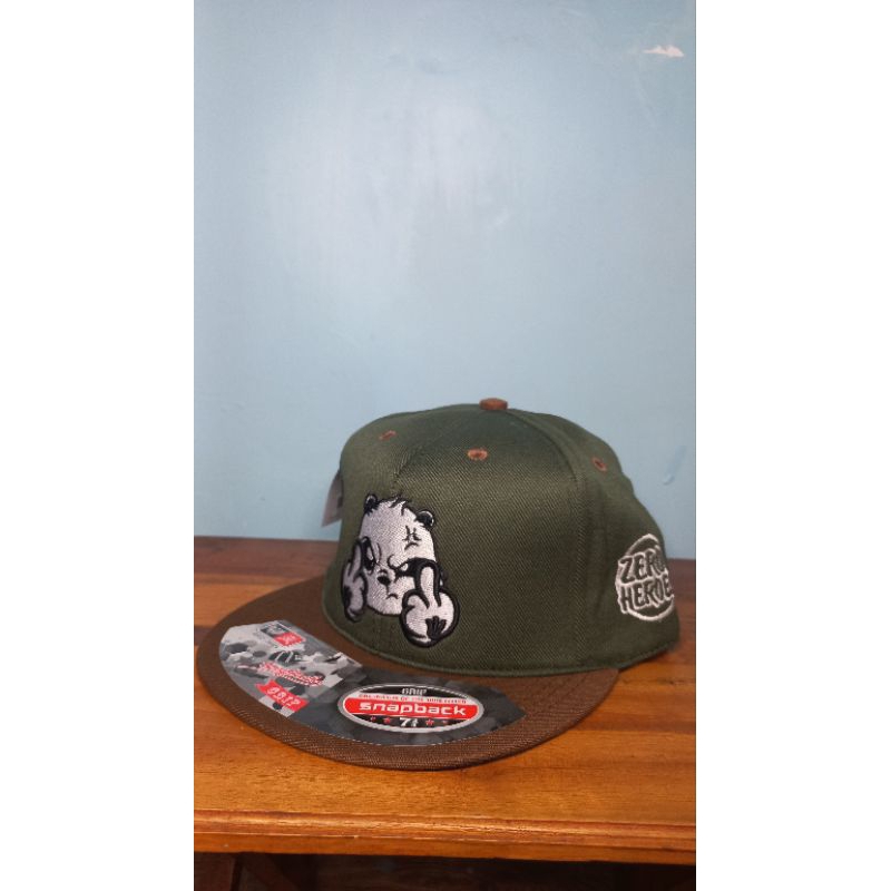 Topi snapback motif logo zero heroes