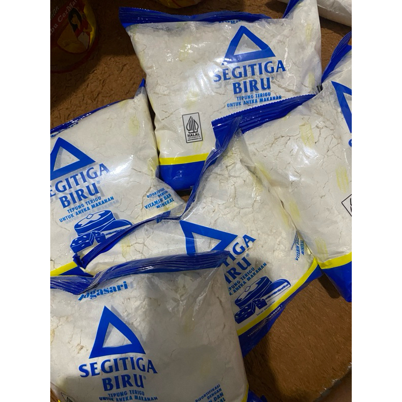 

Tepung Segitiga Biru Kemasan 500grm