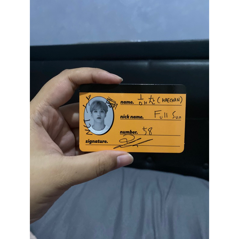 Haechan Crew Card We Go Up Haechan CC WGU Haechan Photocard