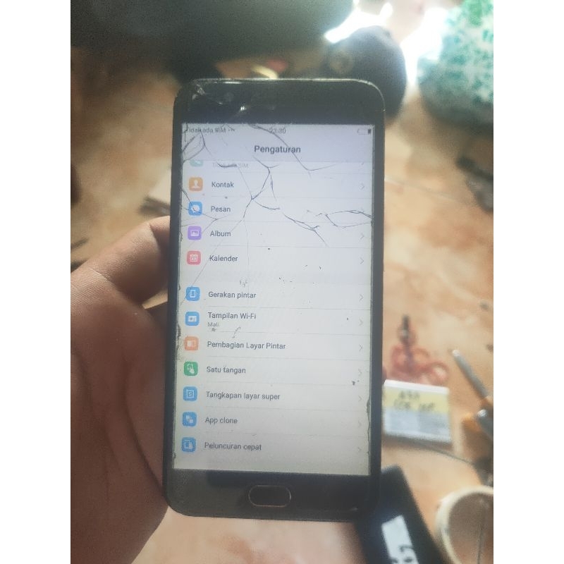 lcd tc retak kuning Vivo 1714 y69 normal