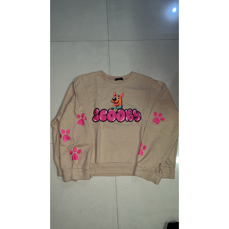 CREWNECK SCOOBY DOO • COKLAT SUSU
