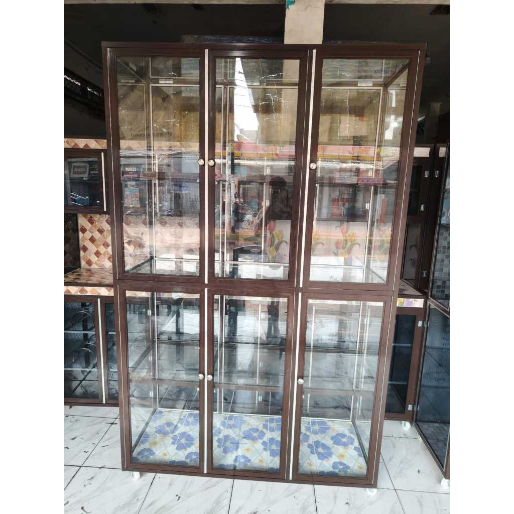 lemari hias alumunium/Lemari pajangan / lemari hias kaca / lemari hias minimalis/lemari piala/(kurir