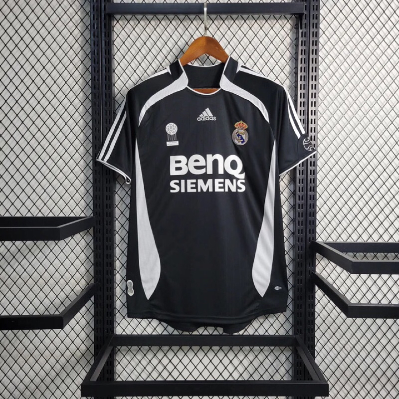 JERSEY BAJU BOLA SPONSOR VELVET TIMBUL JERSEY REAL MADRID AWAY RETRO 2006 JERSEY RETRO JERSEY VINTAG