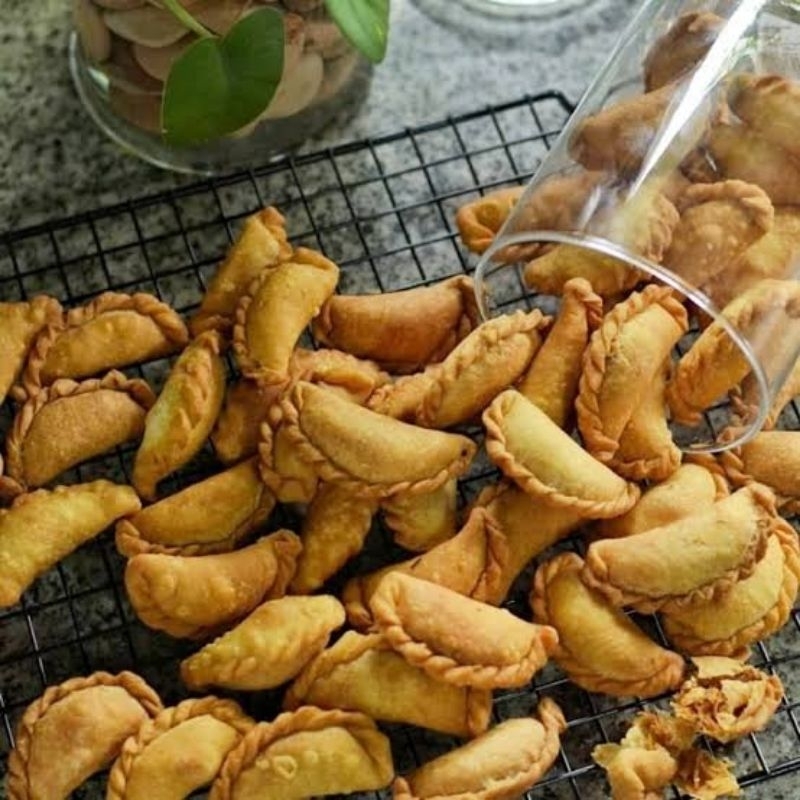 

PASTEL KERING 250 GRAM ISI UDANG REBON
