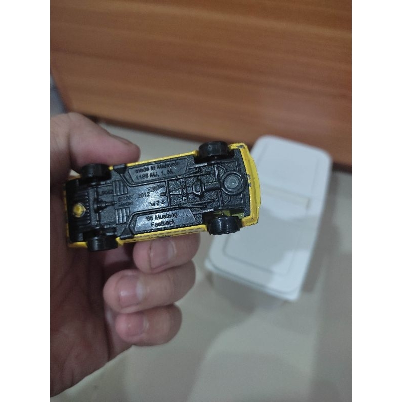 diecast hotwheels 65 mustang fastback yellow