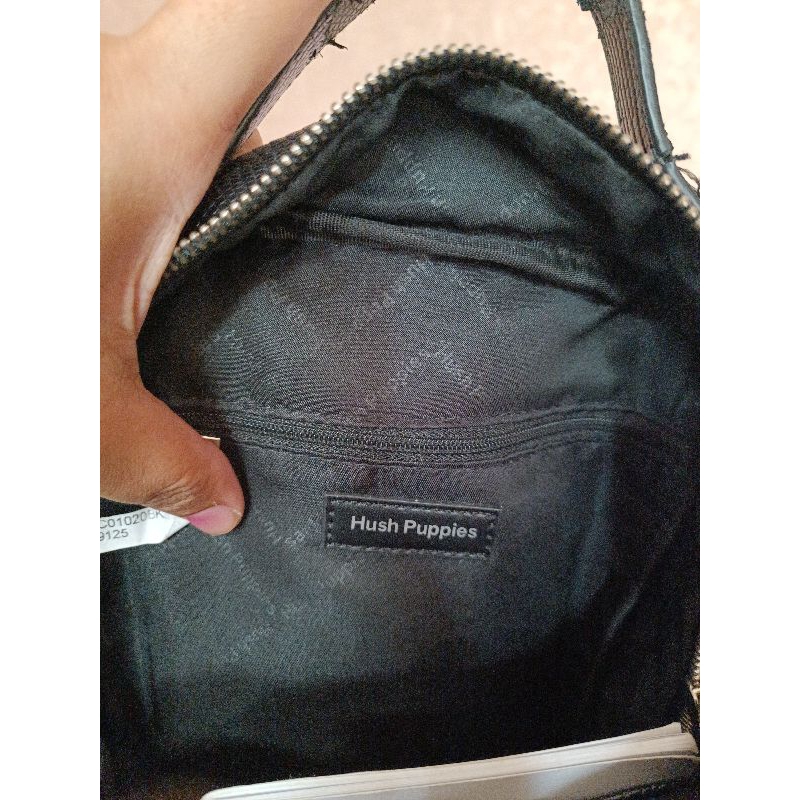 Preloved Hush Puppies Bag Ransel