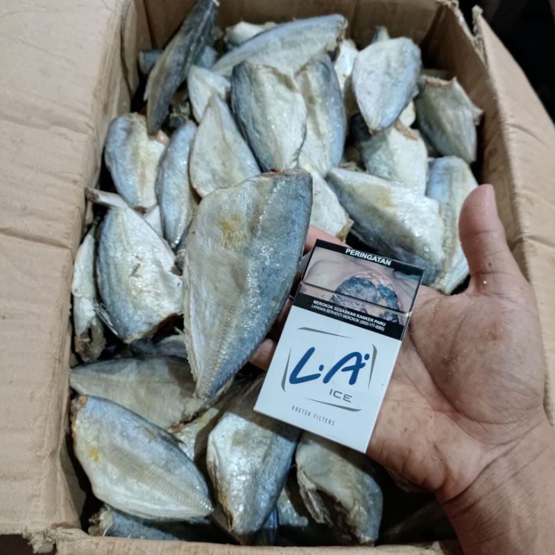 

IKANASIN PEDAPOTONG TOP. IKAN ASIN PEDA TANPA KEPALA .NT 1000gr