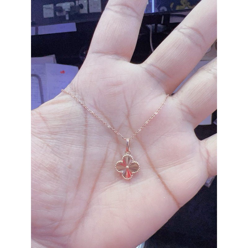 KALUNG SATU SET LIONTIN MODEL VC ALHAMBRA ROSE GOLD EMAS ASLI 17k