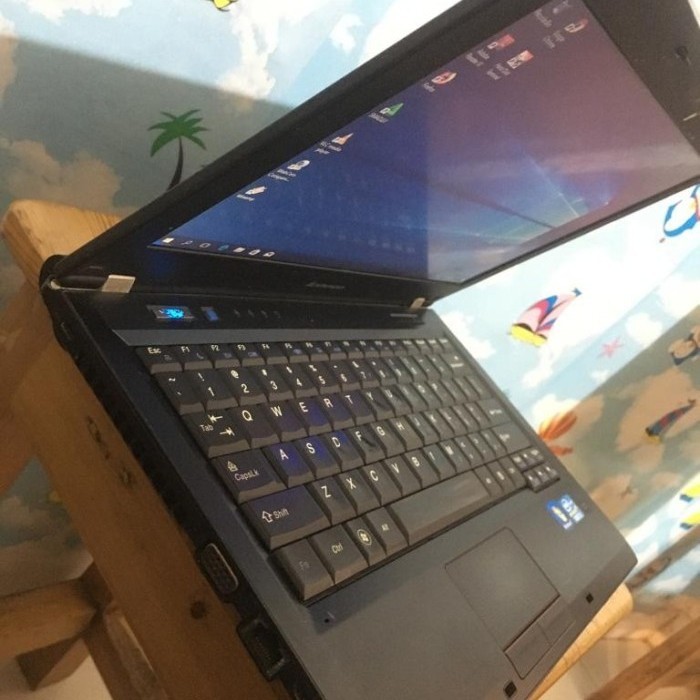 Laptop Lenovo k27 core i3 Intel