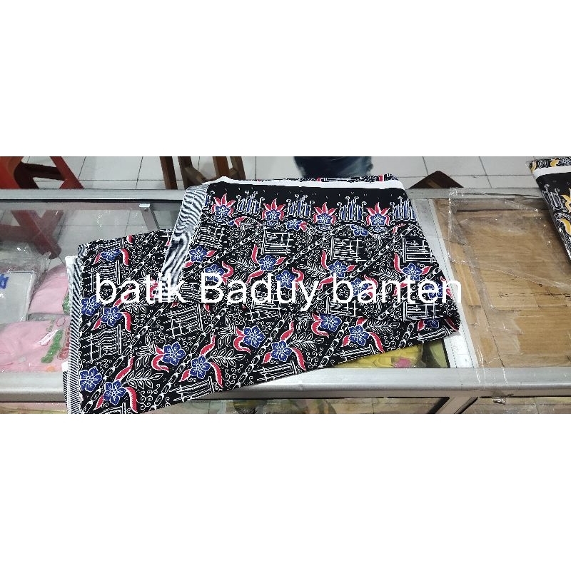 BAHAN BATIK BADUY ANGKLUNG GRADASI BIRU BUHUN GRADASI ANGKLUNG / KAIN PANJANG BATIK