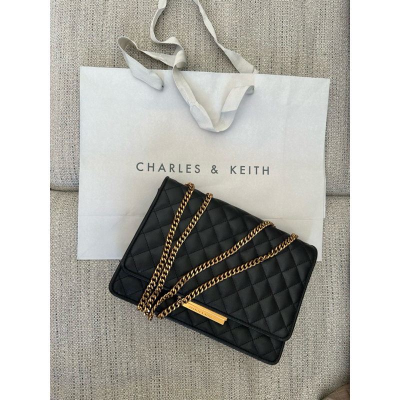 Preloved Charles & Keith Quilted Shoulder Bag (Black Hitam) (Original Store) Tas Rantai