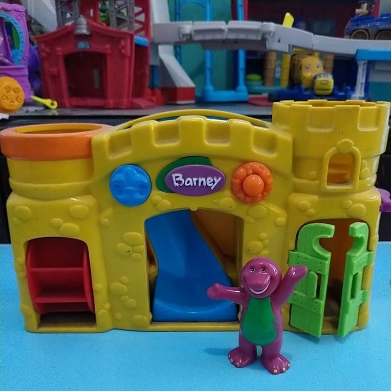 Diorama Rumah Barney