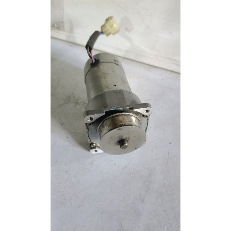 Dinamo DC MCG-30B6 GEAR HEAD MOTOR DC 20V RPM 200rpm
