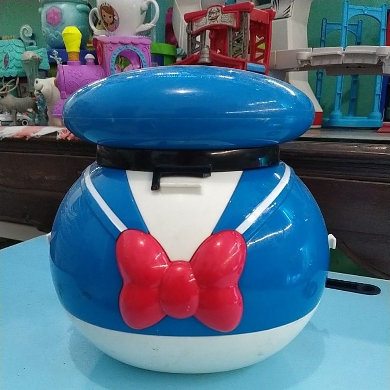 

Figure Bucket Popcorn Donald