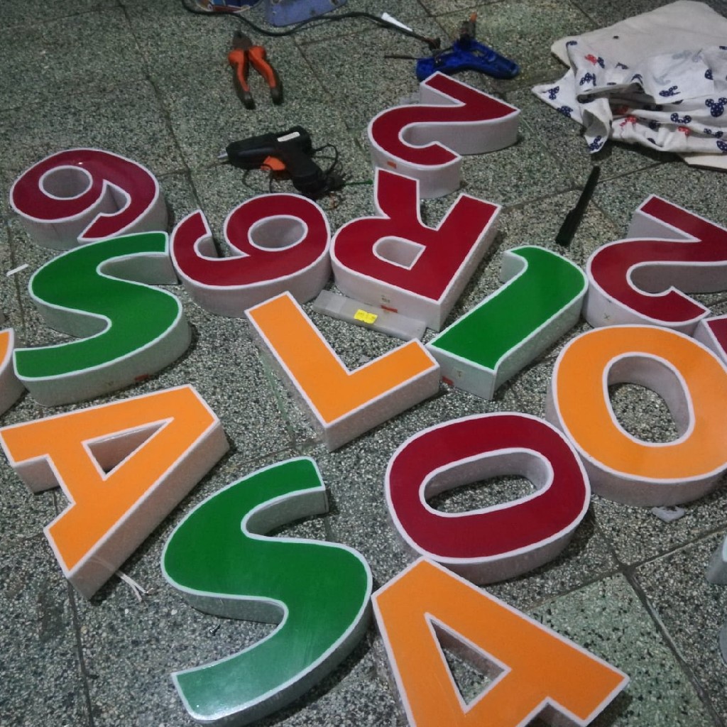 HURUF TIMBUL AKRILIK LED OUTDOOR LAMPU NYALA, LETTER 3D LED, NEON SIGN