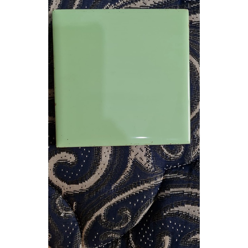 Good Keramik Polos 11 X 11 Warna Hijau Merah Muda Putih Biru muda Kamar Mandi Ruang Teras Asia tile