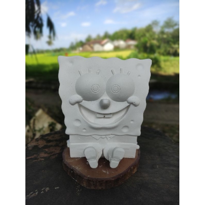 patung gypsum lukis sponsbob celengan